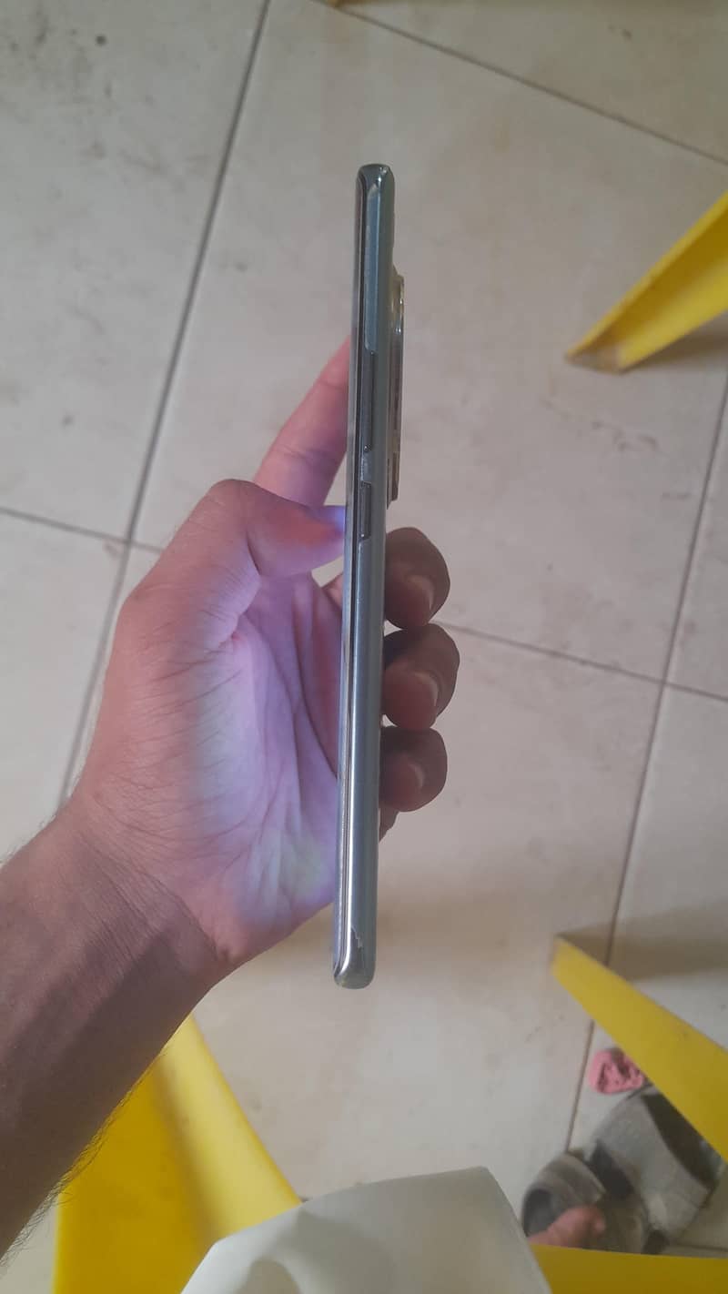 Infinix Zero 40 4