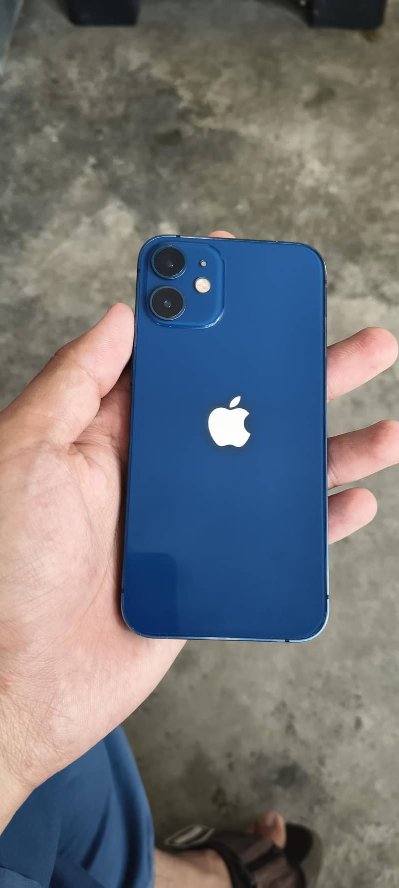 Apple iPhone 12 mini 7