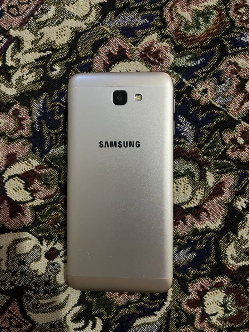 Phone 0