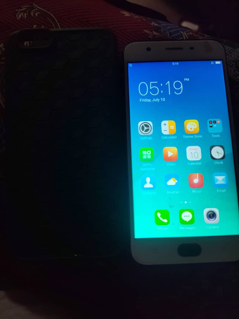 OPPO A57 4