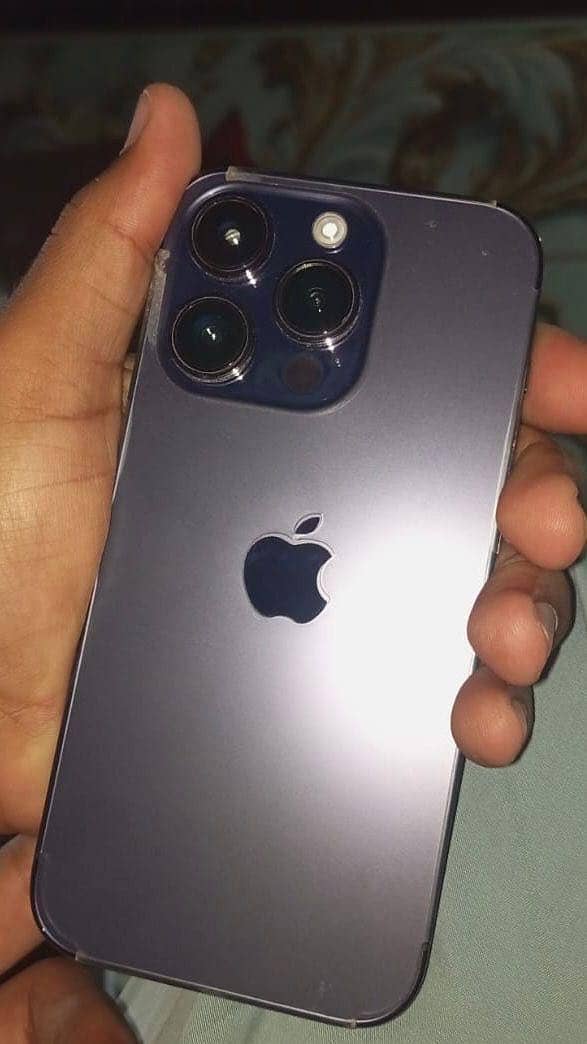 iPhone 14pro 1