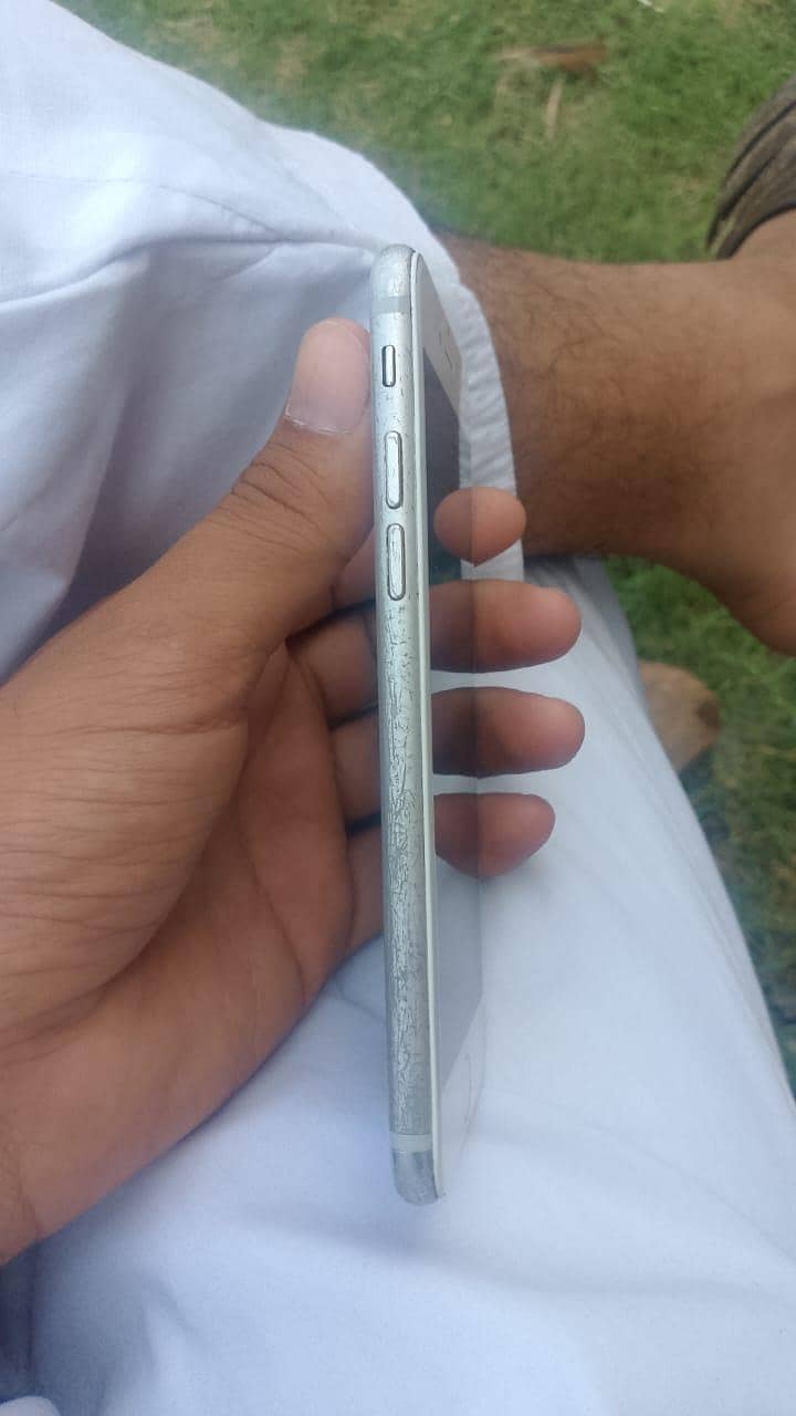 Apple iPhone 7 Plus 2