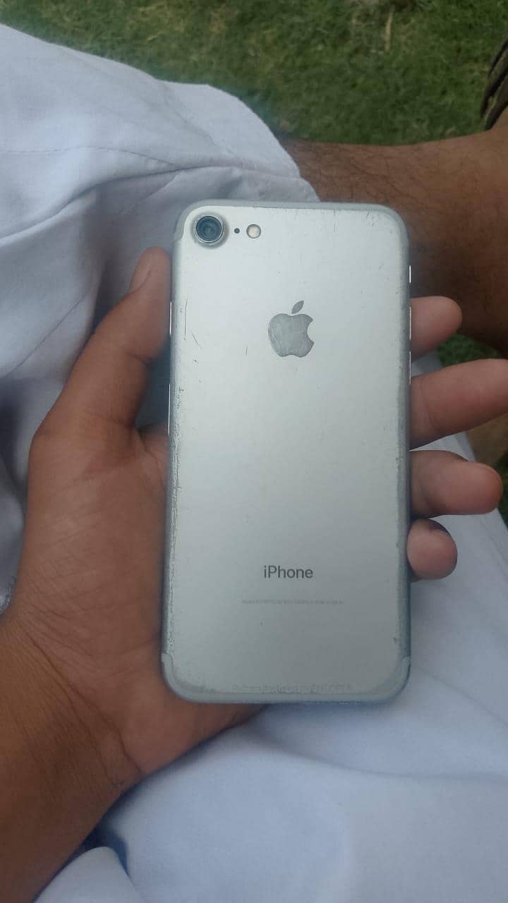 Apple iPhone 7 Plus 3