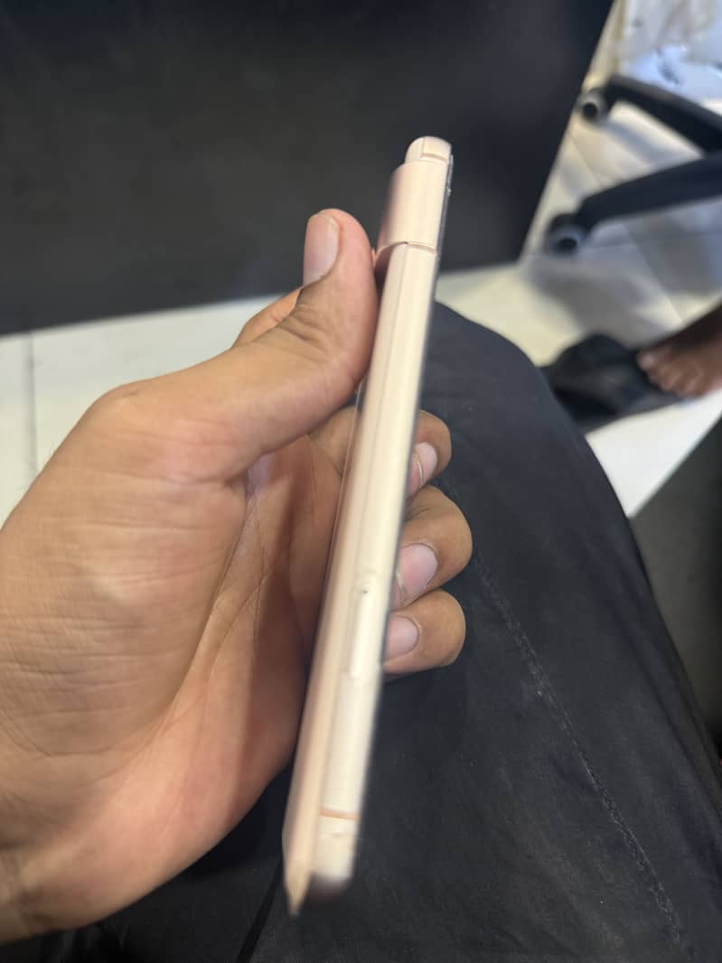 Google Pixel 8 1