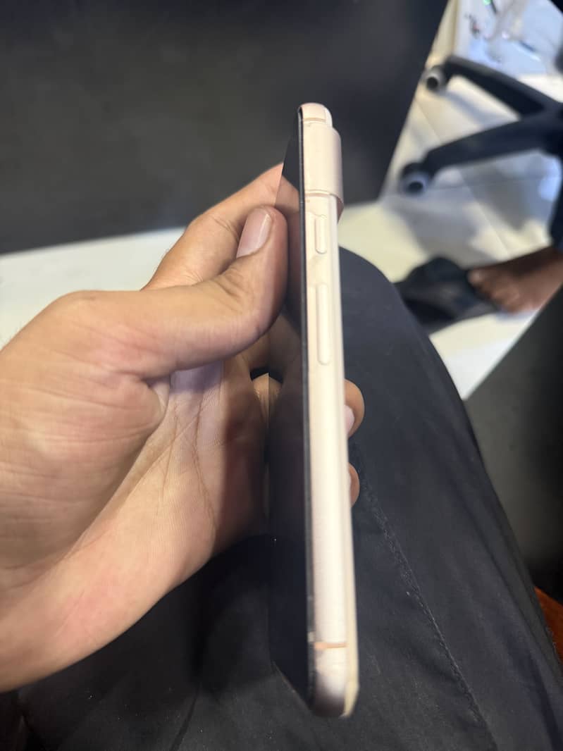 Google Pixel 8 2