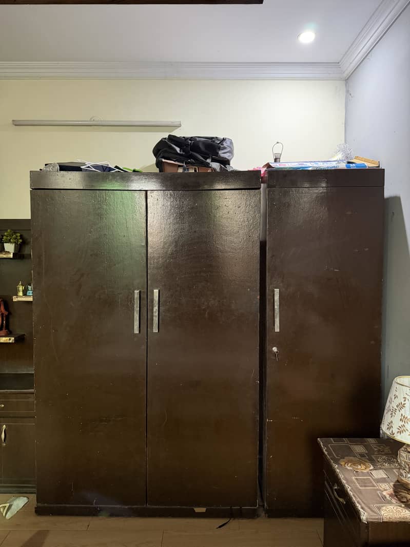 Wardrobe/Cupboard 2