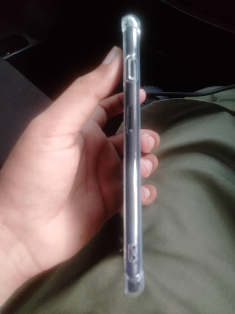 Apple iPhone 7 plus 3