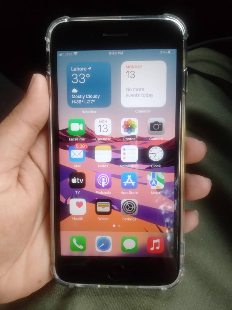 Apple iPhone 7 plus 5