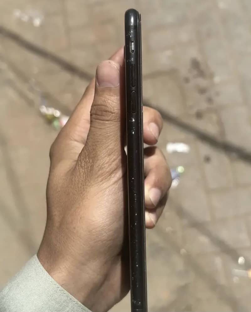Apple iPhone 7 Plus 5