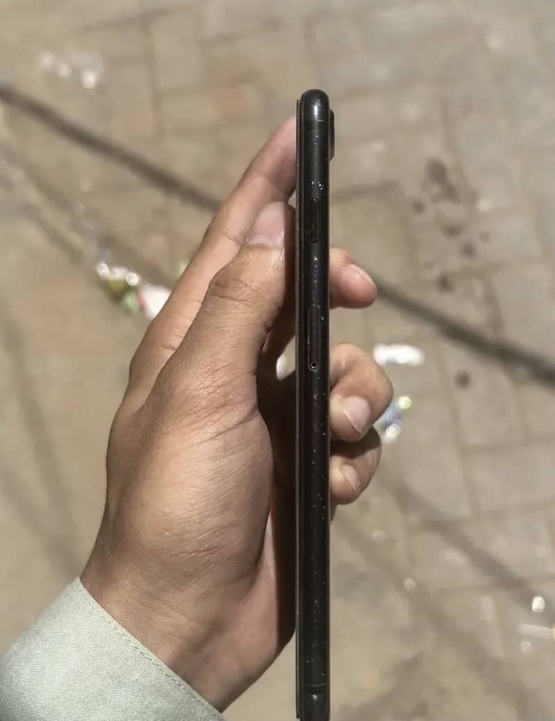 Apple iPhone 7 Plus 6