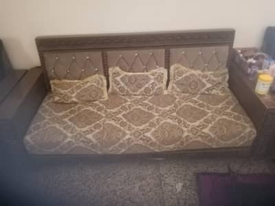 5 seater Sofa set New and lush condition