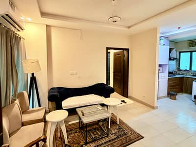 Elegant Family Apartment for Rent in F-11 18-west Apartments | Family Apartment For Rent