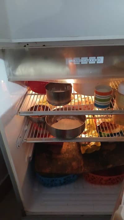 Chill Cooling, No-Frost Mitsubishi Refrigerator (Original Japan),