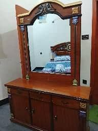 dressing table