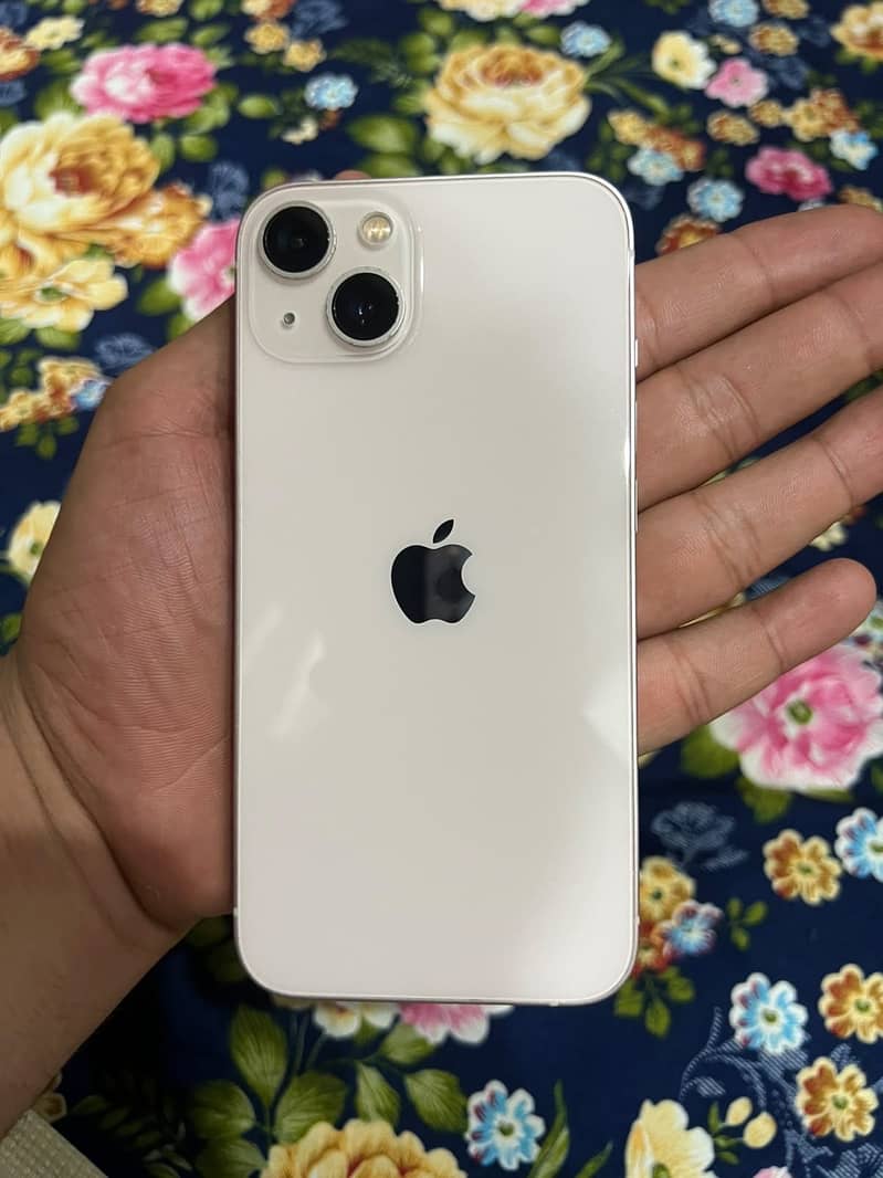 Apple iPhone 13 2