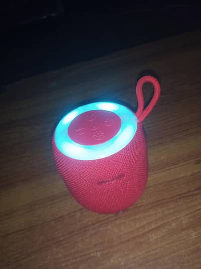 full volume speaker blue tooth attached with mobile