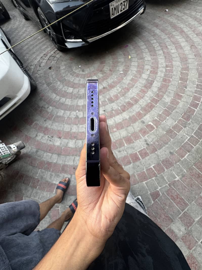Apple iPhone 14 Pro 4