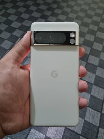 Google Pixel 8 Pro