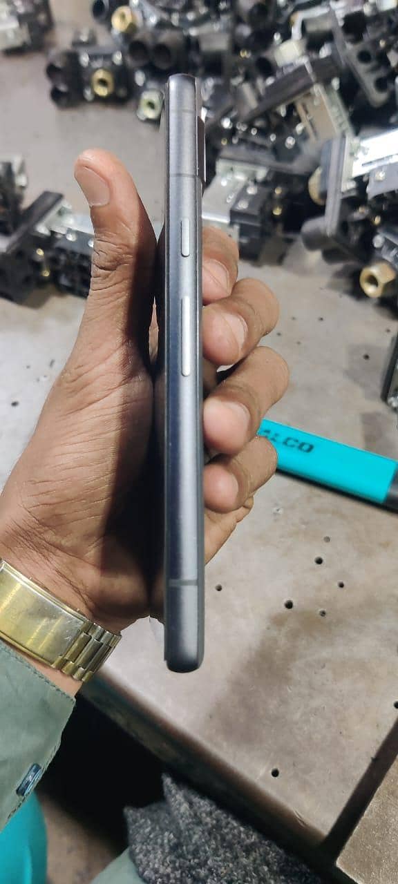 Google Pixel 7a 3