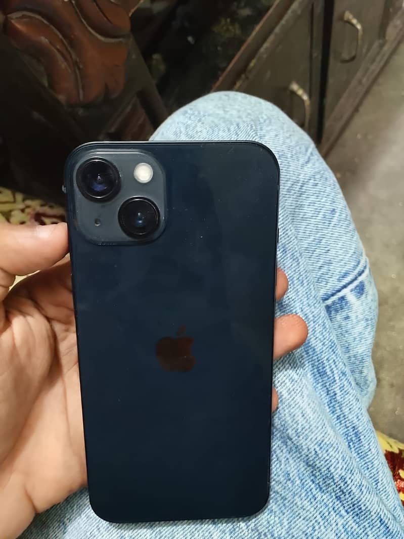 Apple iPhone 13 2