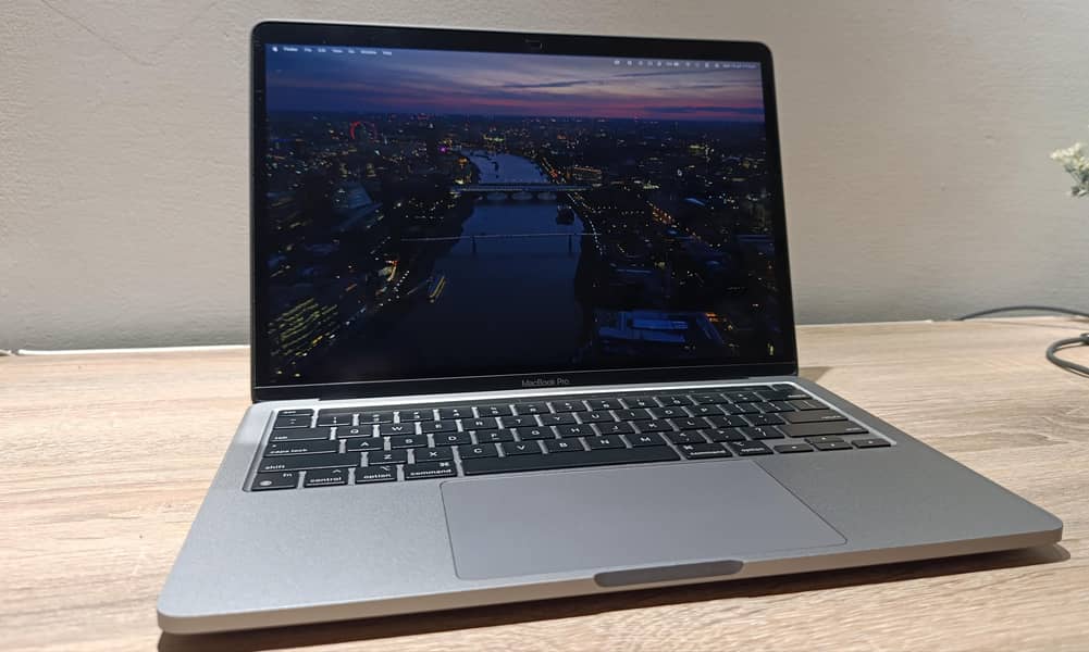 MacBook M2 Pro 0