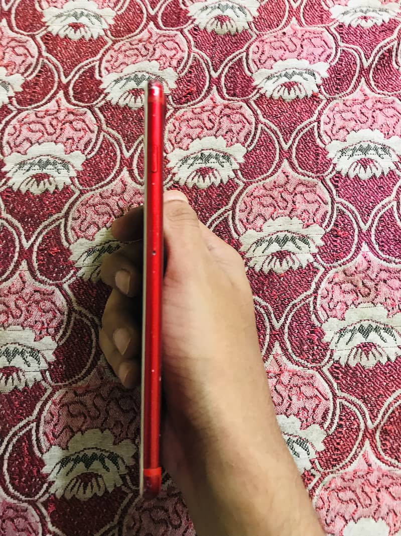 Apple iPhone 7 Plus 2