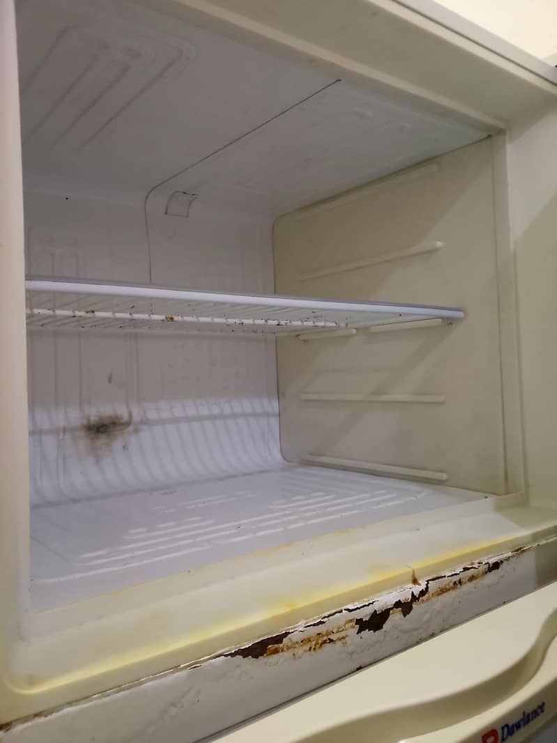 Dawlance fridge 0