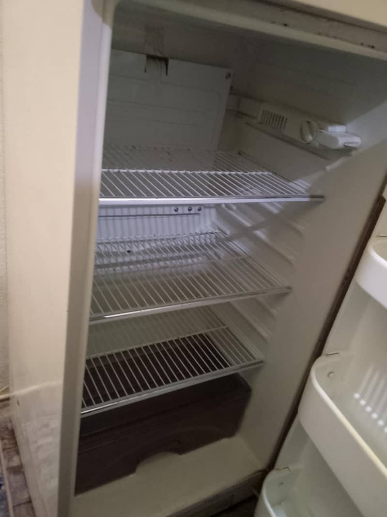 Dawlance fridge 1