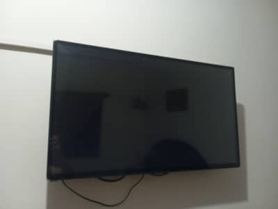 Samsung 42inch led TV 10/9 bss left side per halka sa shade ha