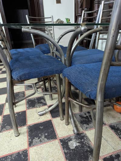 Dinning table for sale