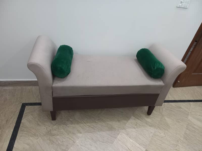 Two seater sette 1