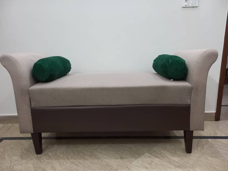Two seater sette 2