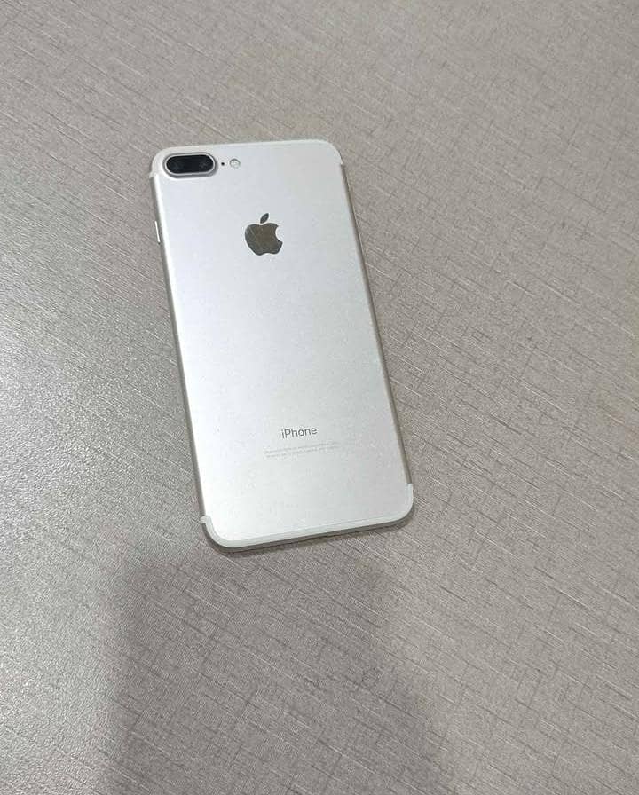 Apple iPhone 7 Plus 4