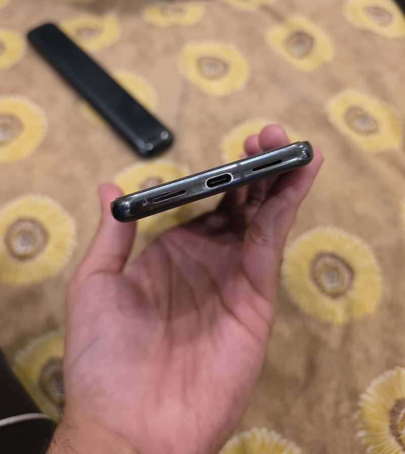 Google Pixel 8 Pro 4