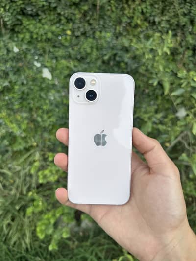 Apple iPhone 13