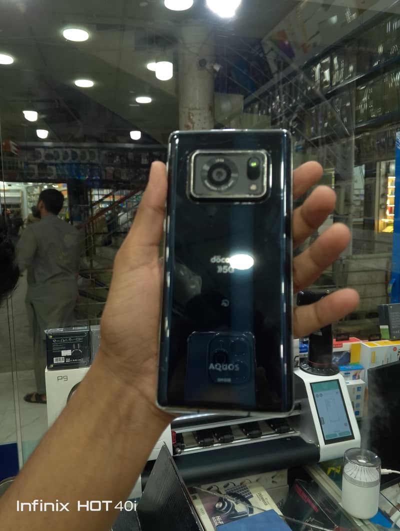 Sharp Aquos Crystal 0