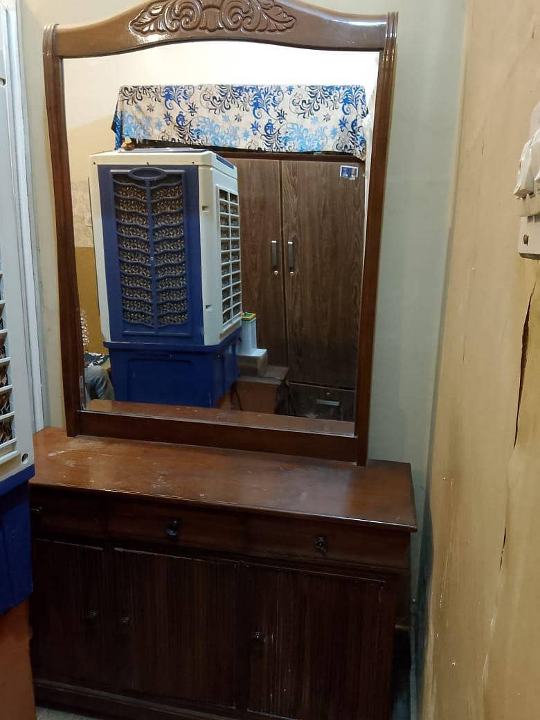 dressing table & side table 2