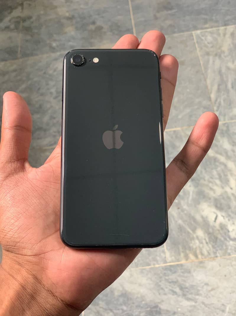 Apple iPhone SE 3