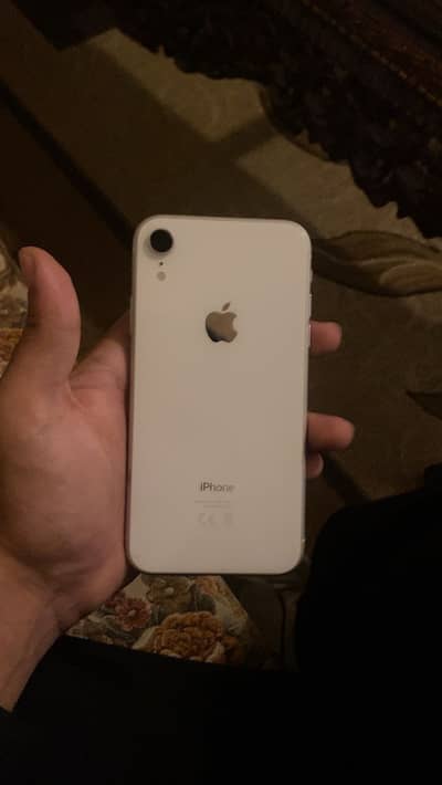 Apple iPhone XR