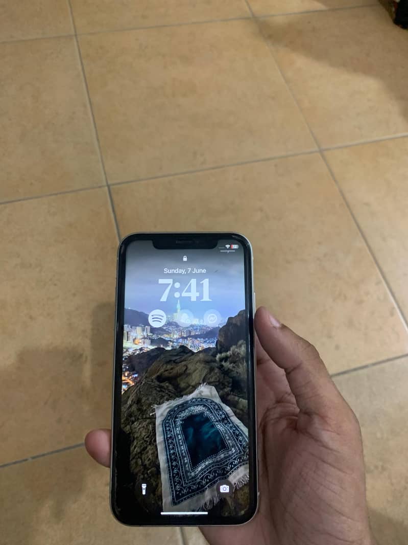 Apple iPhone 11 1