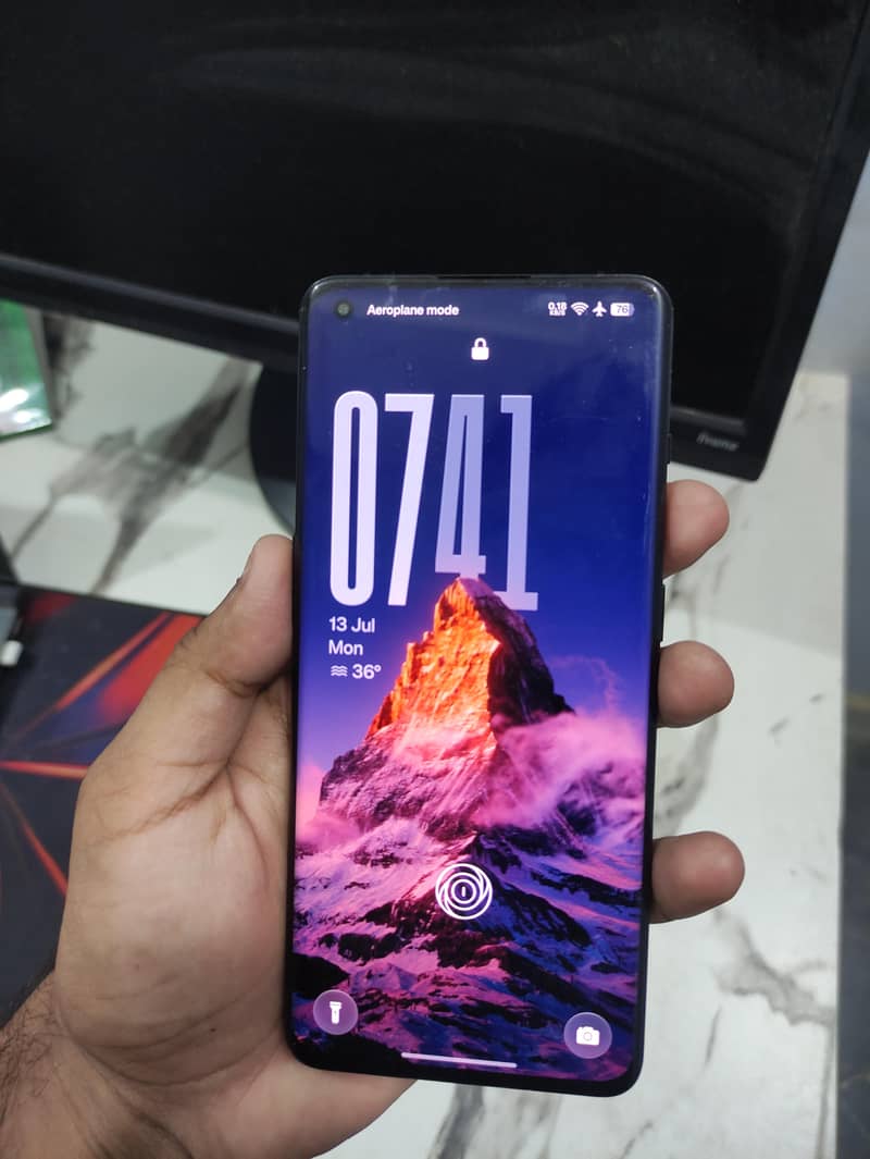One Plus 10 Pro 5