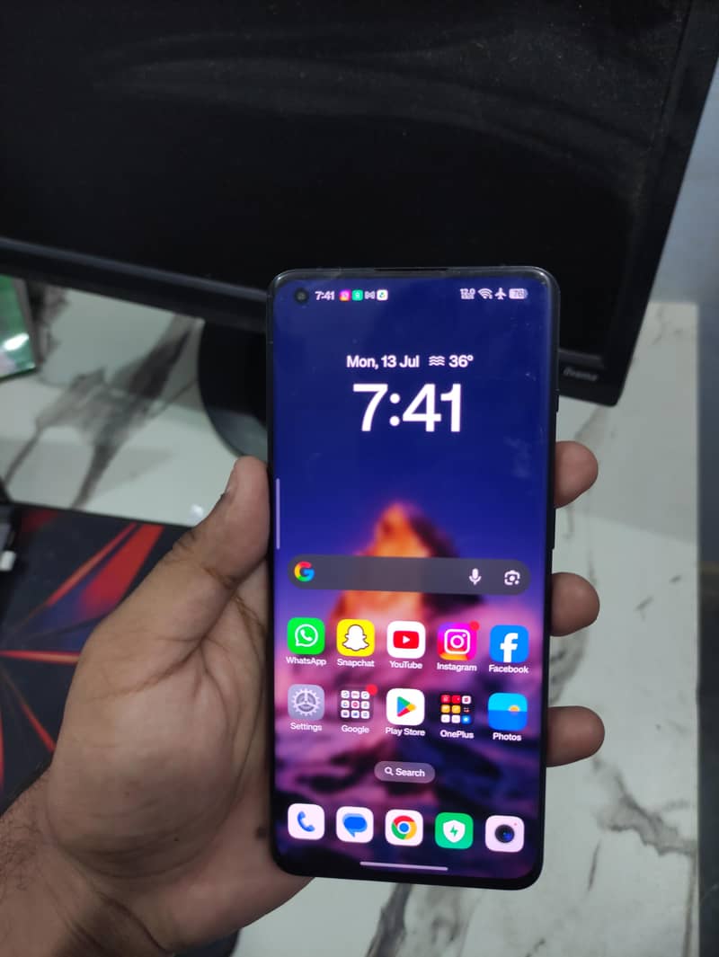 One Plus 10 Pro 6