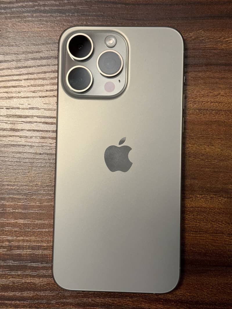 iPhone 15 pro 0