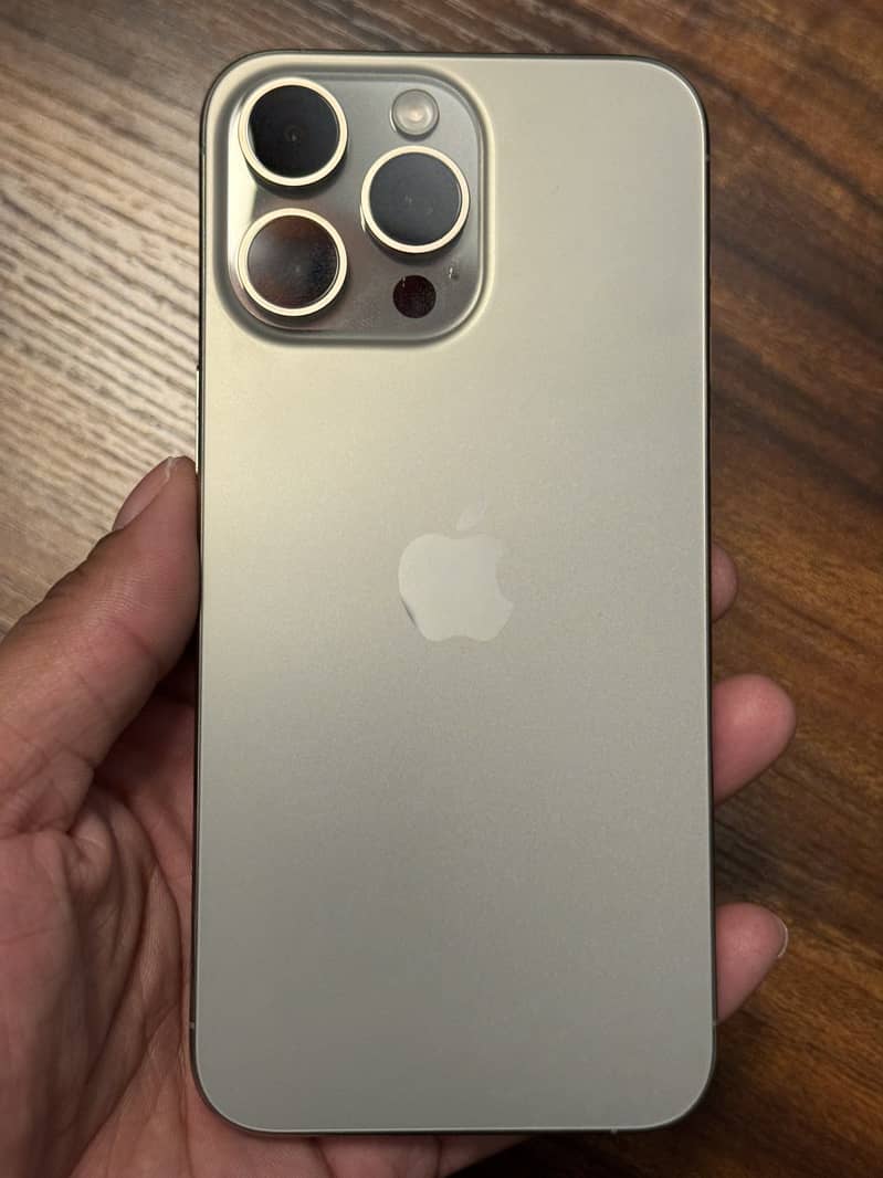 iPhone 15 pro 1