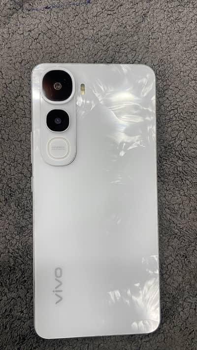 Vivo Y400