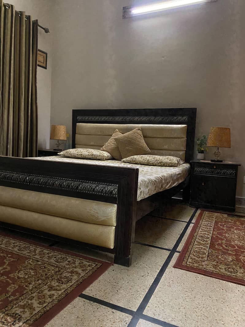 king bed 3