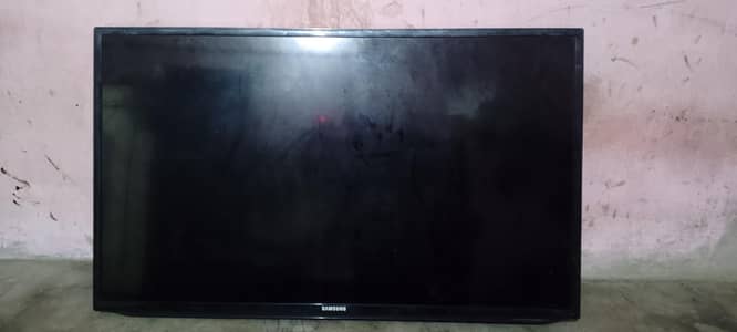 Samsung led tv 32 inch (1080)