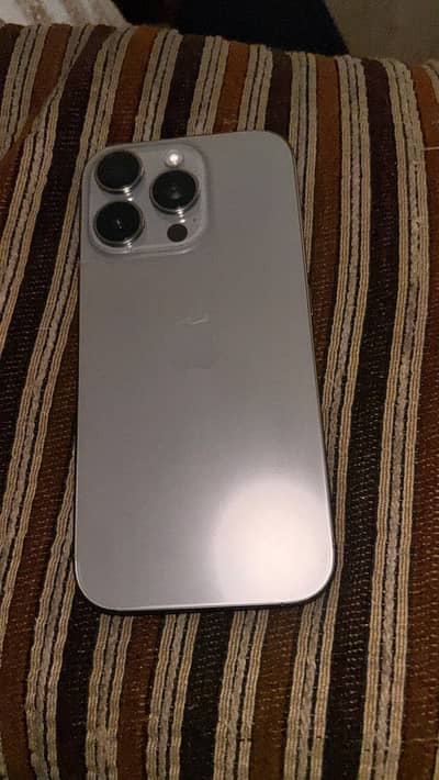 Apple iPhone 16 Pro