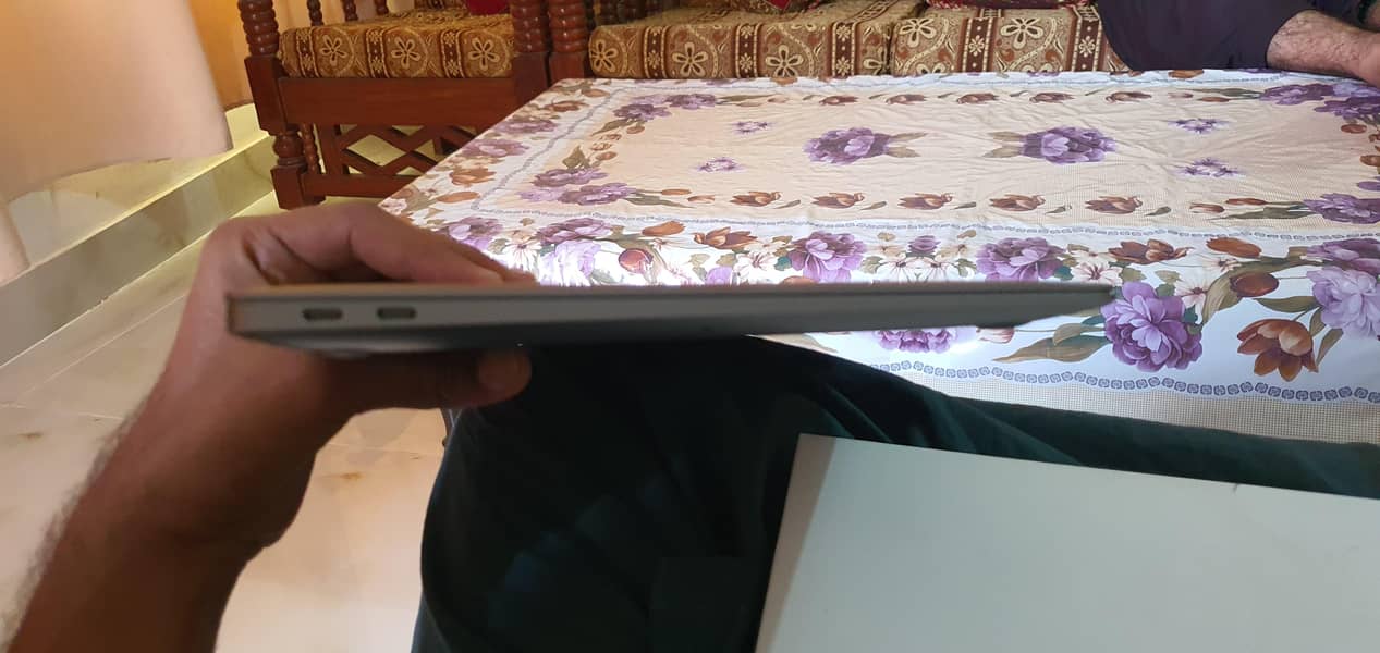 Apple MacBook 5
