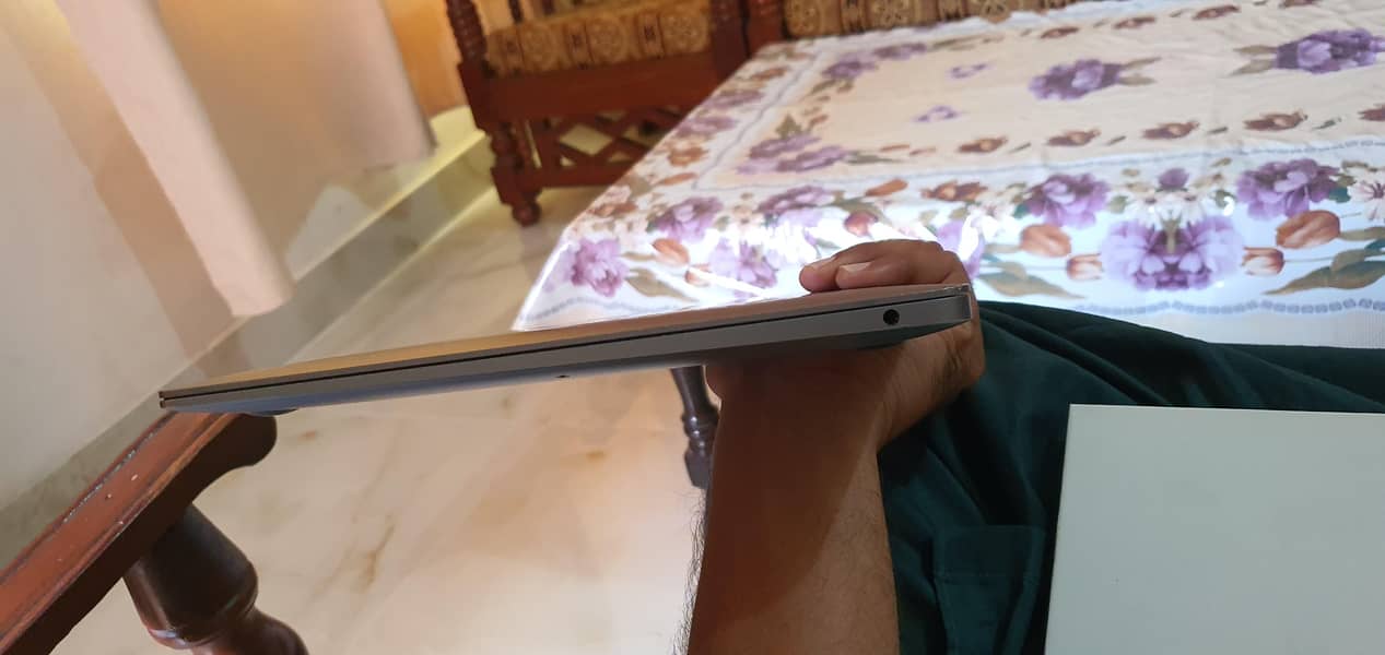 Apple MacBook 6